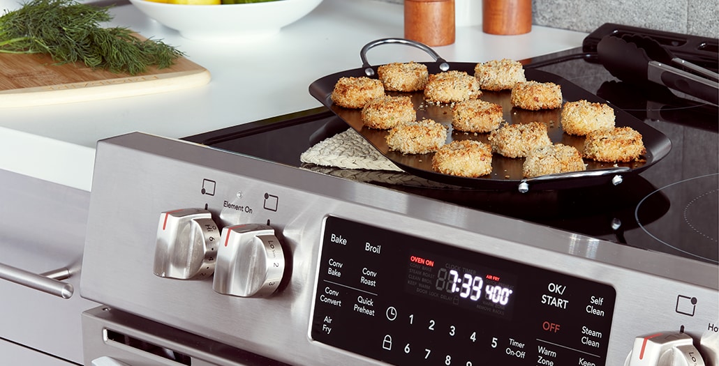 Fours et cuisinières avec friture à air chaud